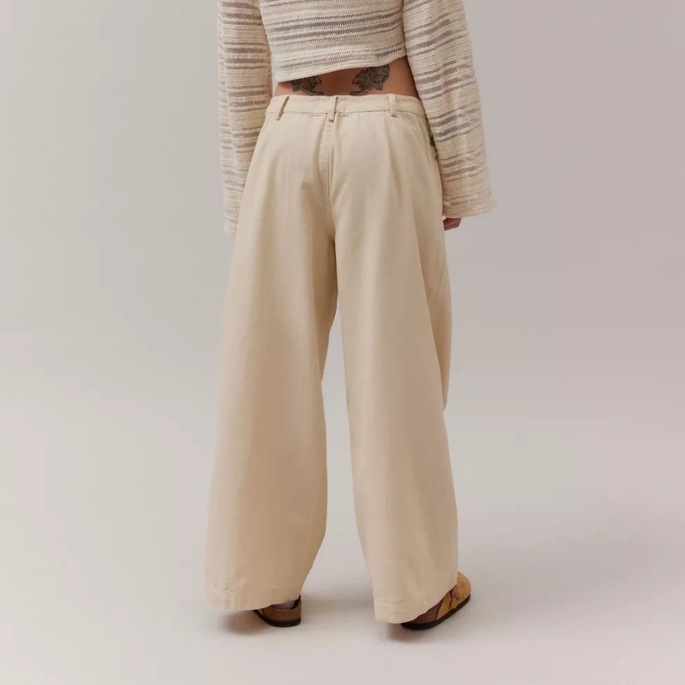 BDG Urban Outfitters Joey Cream Straight Leg Fruit Embroidered Mid Rise Pants - Picture 2 of 6